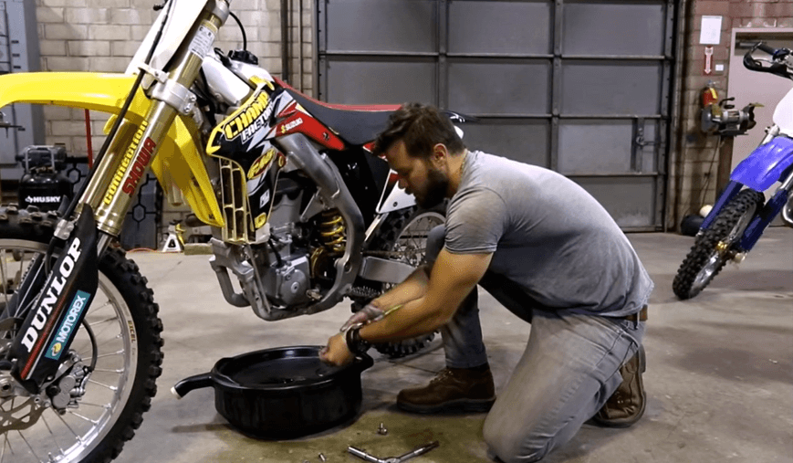 How to Change Oil on a Dirt Bike